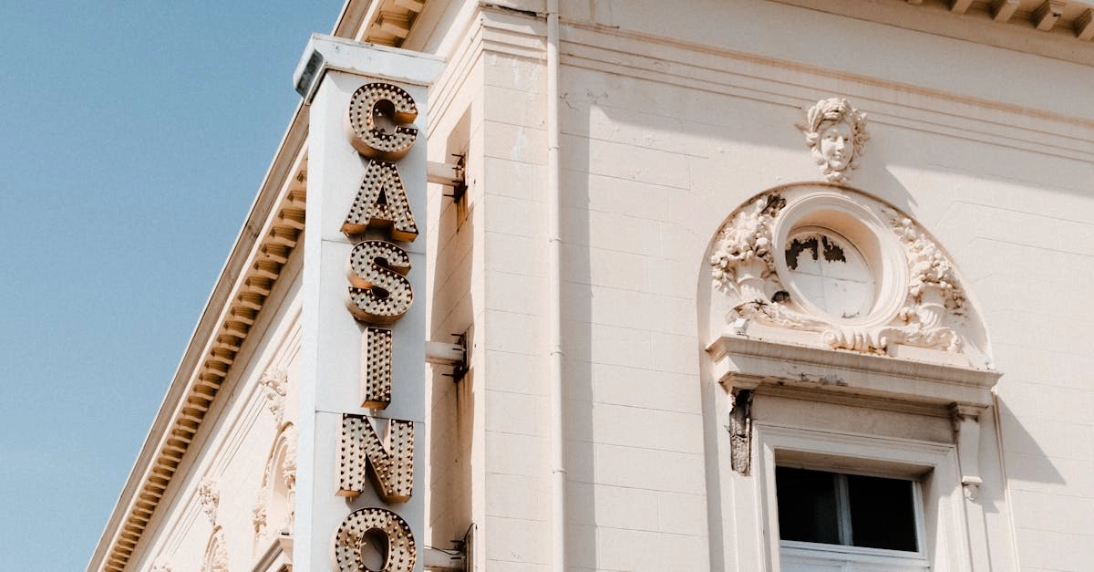 Драгоценные элементы и ювелирные мотивы в дизайне онлайн платформ